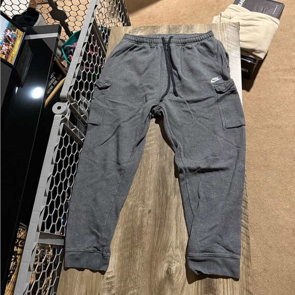 Nike Charcoal Gray Fleece Sweatpants - Picture 1 of 4